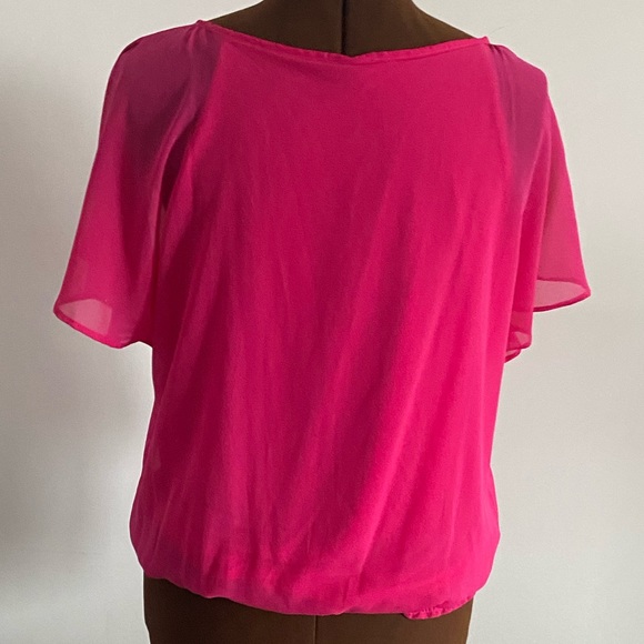 💖LE CHATEAU 💖Blouse in pink and black. Size medium. Like new condition! - Picture 11 of 13